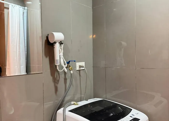 Makati Place With Queen Bed And 55 Inch Smart Tv Apartamento *
